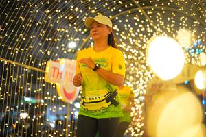 BIB: 00117
                            <button type="button" onclick="openModal(21750434)" class="btn btn-primary btn-sm float-right btn-popup" data-toggle="modal" data-target=".modal-high-quality">
                        <i class="fas fa-shopping-cart"></i> Add to Cart
                    </button>
                                            <button type="button" onclick="isThisMe(21750434, true)" class="btn btn-success btn-sm float-right btn-popup btn-isme hidden" data-toggle="tooltip" data-placement="bottom" title="นี่คือรูปของคุณใช่ไหม คลิกที่นี่เพื่อเอาเข้าอัลบั้ม">
                        <i class="fas fa-plus"></i> Add to album
                    </button>
                    <button type="button" onclick="isThisMe(21750434, false)" class="btn btn-warning btn-sm float-right btn-popup btn-isnotme hidden">
                        <i class="fas fa-ban"></i> Remove from album
                    </button>